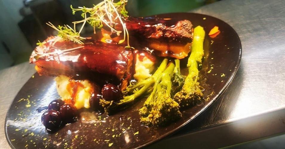 The Copper Still Bar Restaurant & Boutique Rooms Dromod 외부 사진